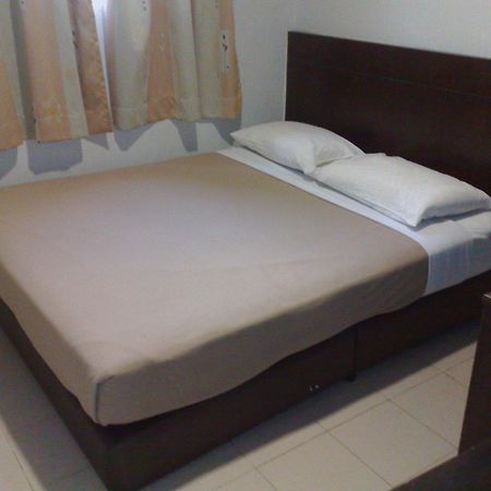 Tiong Nam Hotel Пасир-Гуданг Экстерьер фото