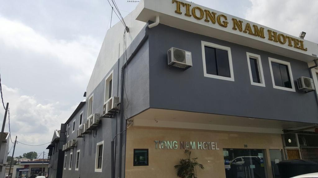 Tiong Nam Hotel Пасир-Гуданг Экстерьер фото
