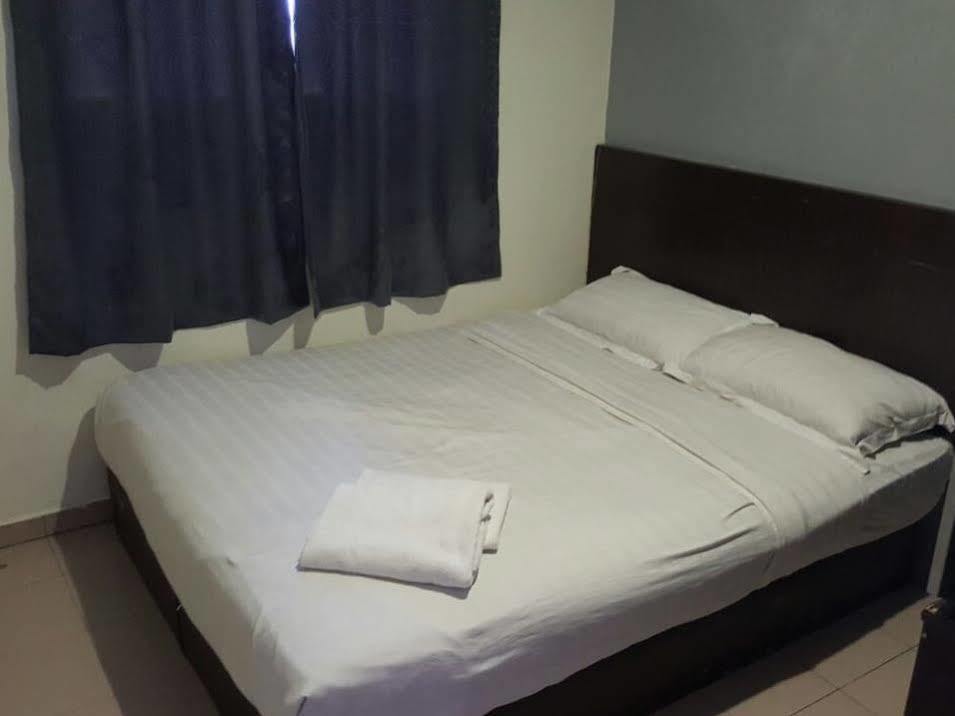 Tiong Nam Hotel Пасир-Гуданг Экстерьер фото